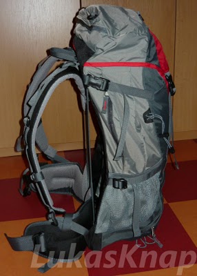 zboku_deuter_futura32_m.jpg