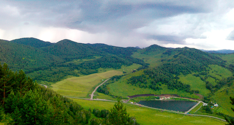 Вид со смотровой площадки на Тавдинском перевале