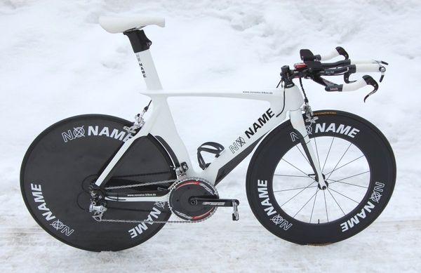 NO NAME TT.jpg
